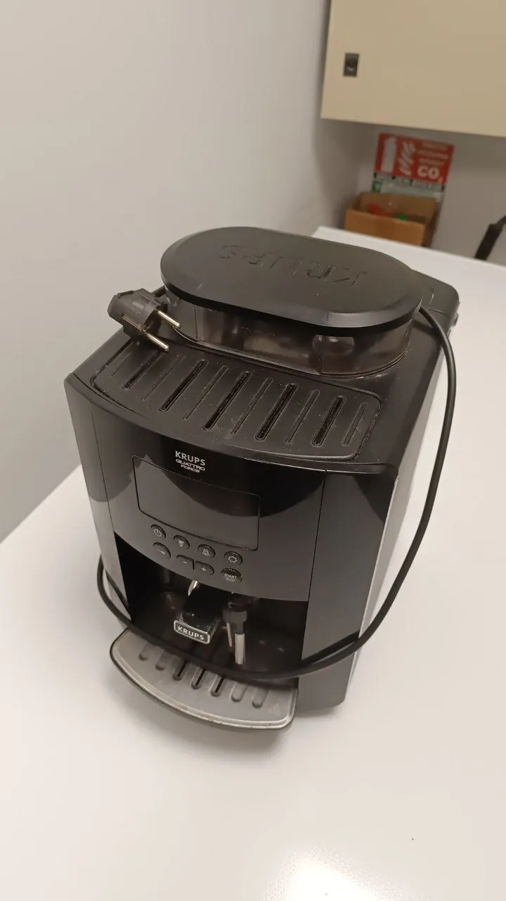 Кофемашина KRUPS Espresseria Quattro Force со встроенной кофемолкой 1