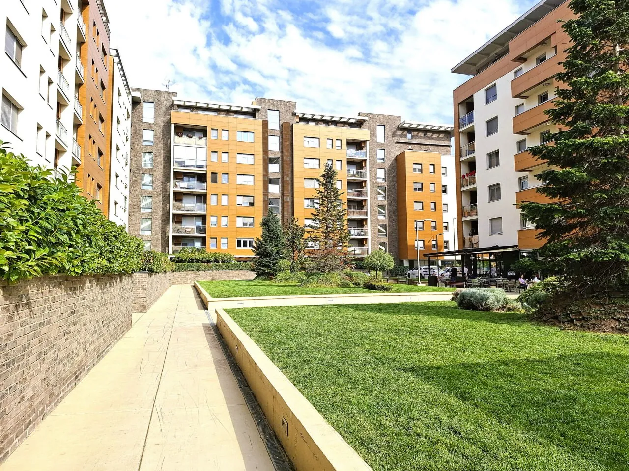 Студия 30 кв.м с террасой Новый Белград аренда 700€ без комиссии 10