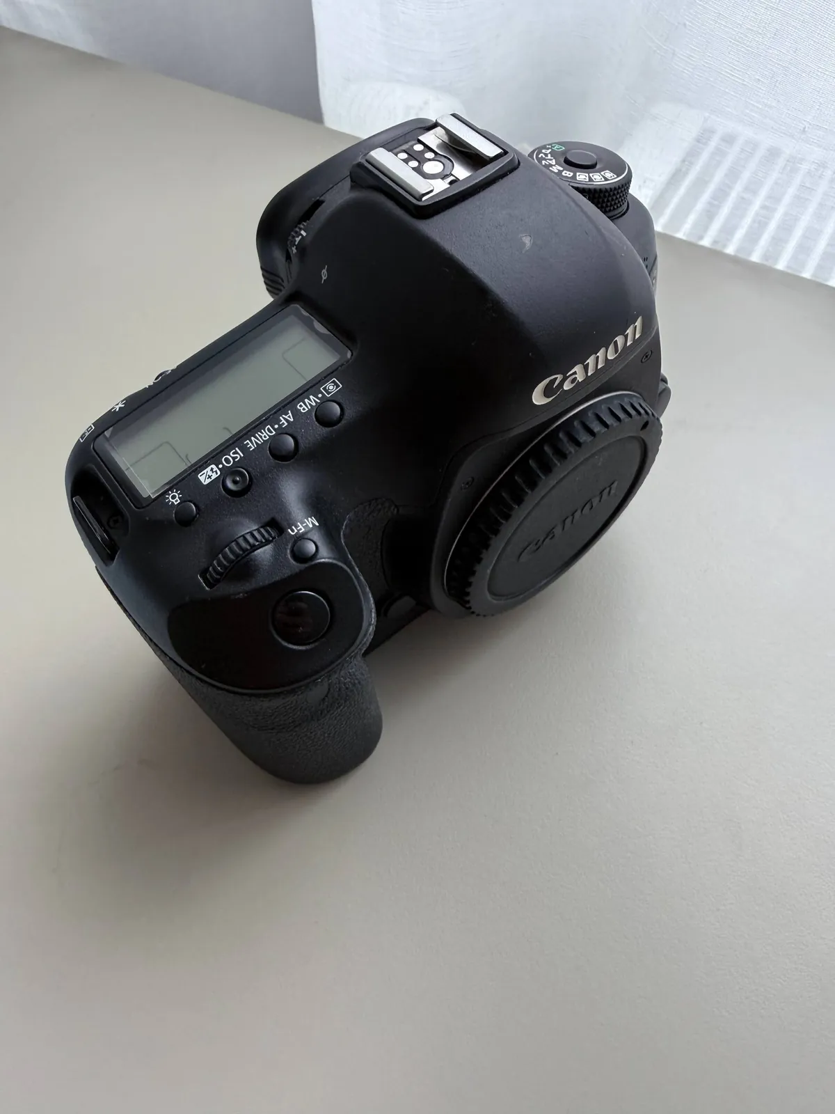 Canon EOS 5D Mark III зеркальный фотоаппарат 3