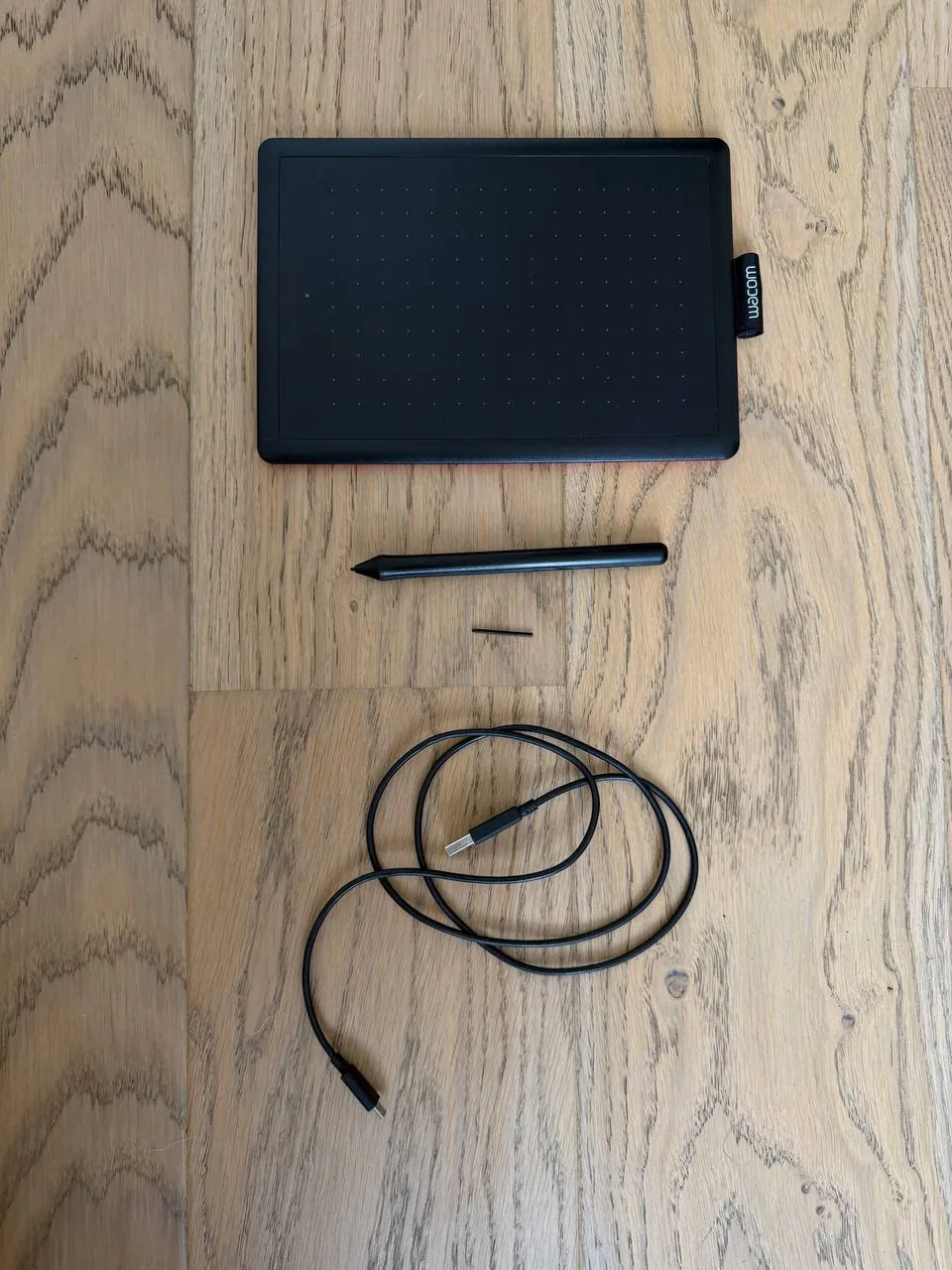Графический планшет Wacom One S новый стилус Белград 3