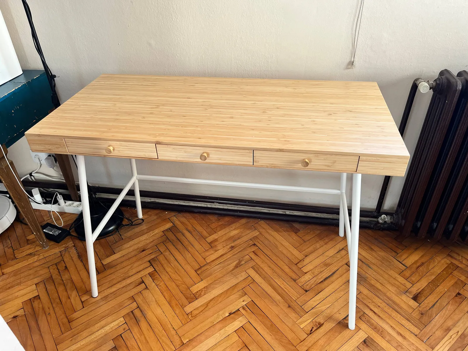 Письменный стол IKEA LILLÅSEN с 3 ящиками 2