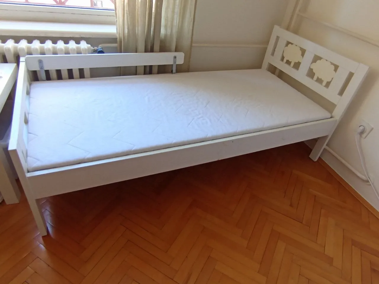 Кровать с матрасом 167x77 см 1