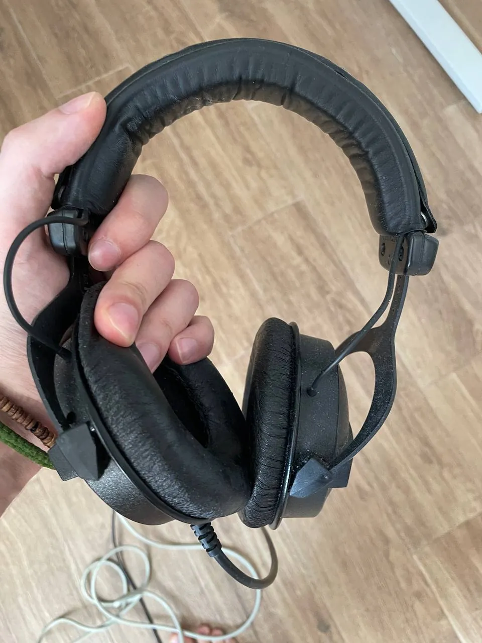Стул IKEA клавиатура наушники Beyerdynamic 4