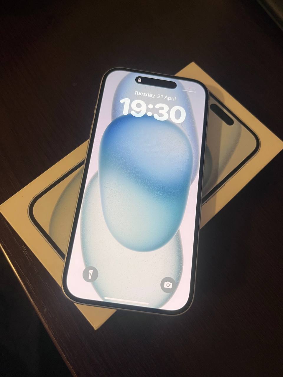 iPhone 15 Blue 128 gb 1