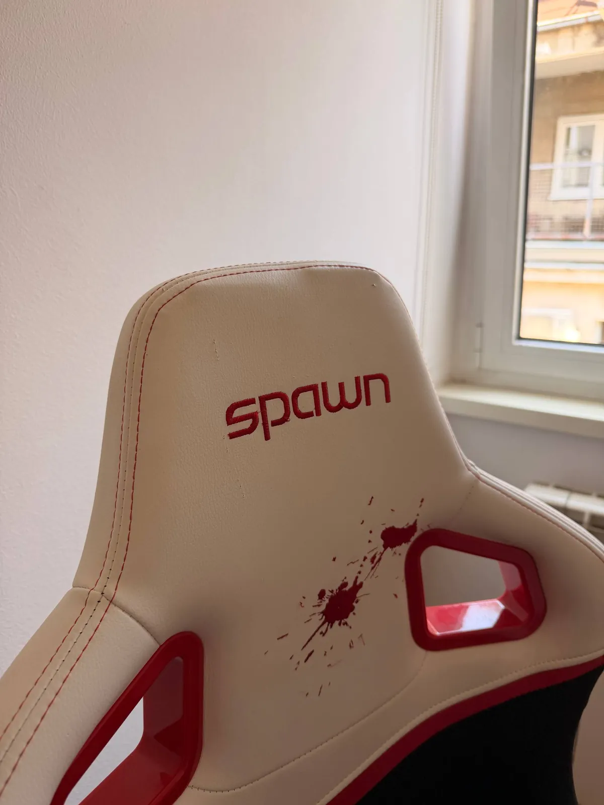 Игровое кресло Spawn лампа монитор стол Белград 3