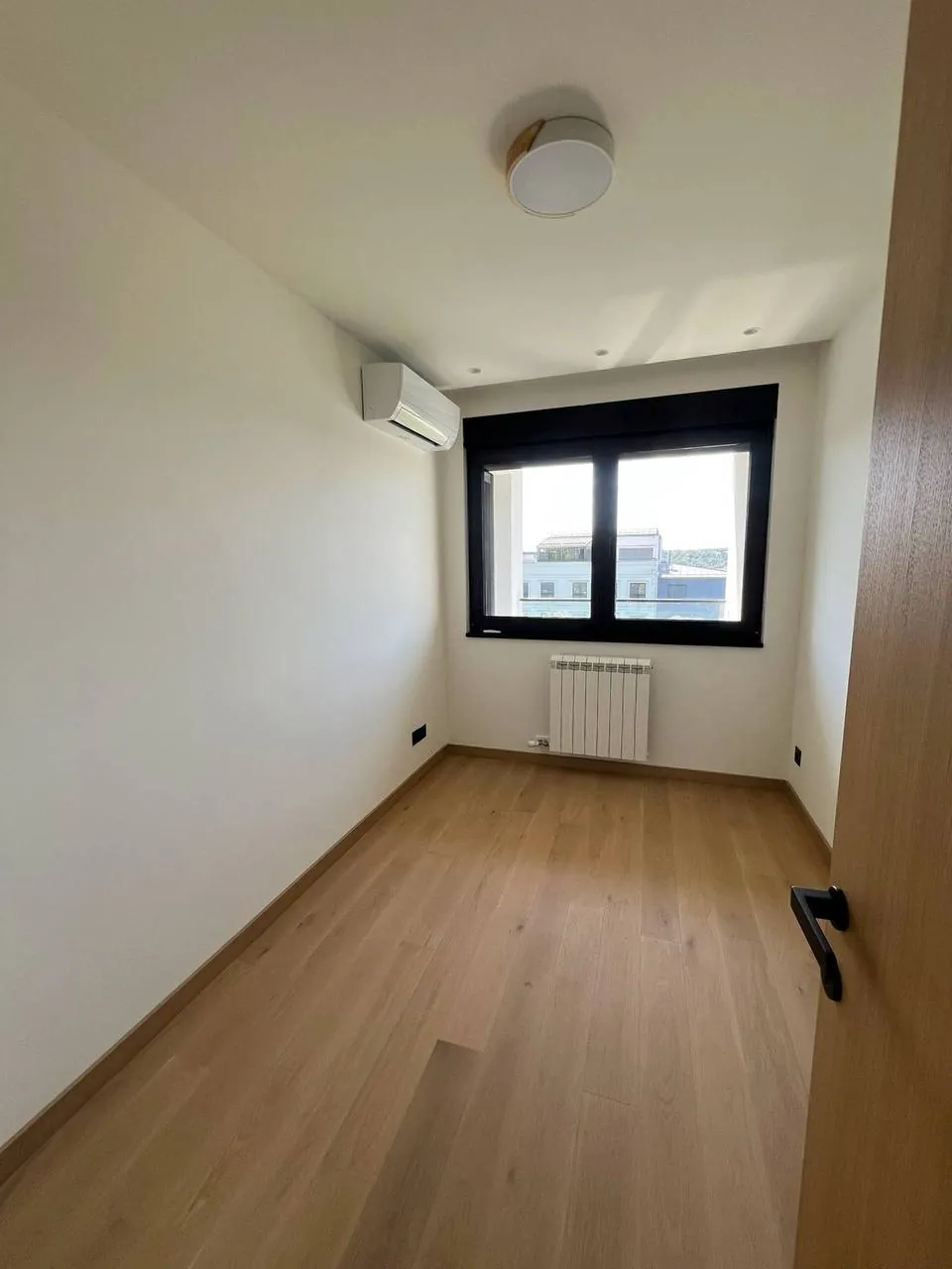 Квартира 3к аренда Дединье Miloja Djaka 113м² 1300€ 3