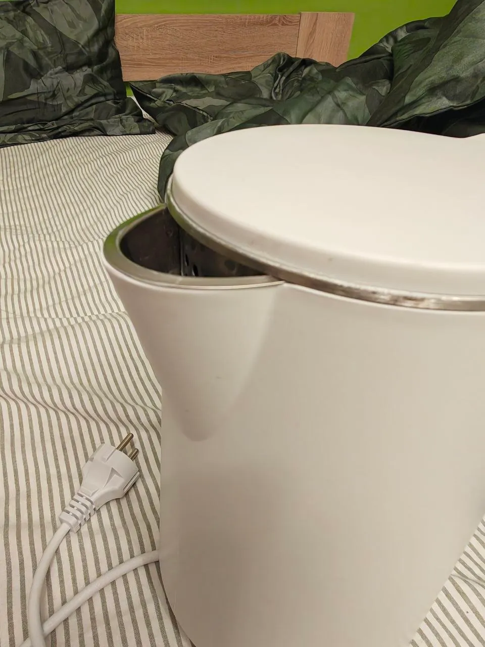 Электрический чайник Gorenje почти новый 1