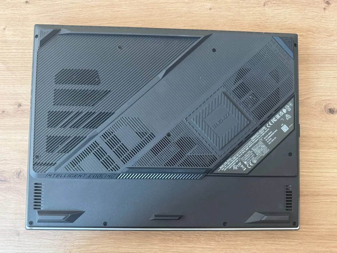 Ноутбук ASUS ROG Strix G16 2024 RTX 4060 2