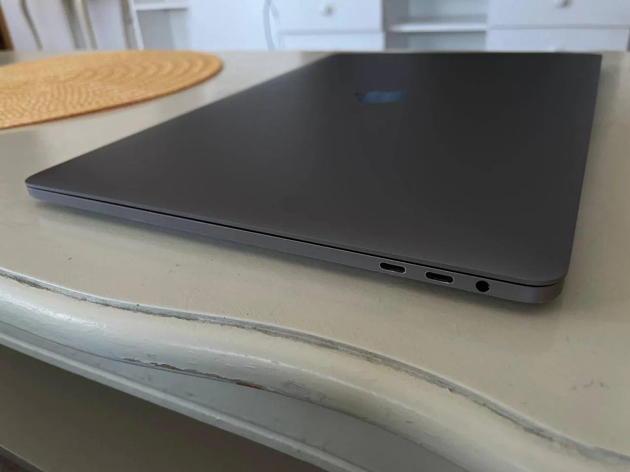 MacBook Pro 15 2018 i7 16GB 256GB SSD 1