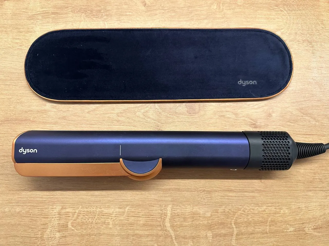 Dyson Airstrait Prussian Blue фен выпрямитель 1