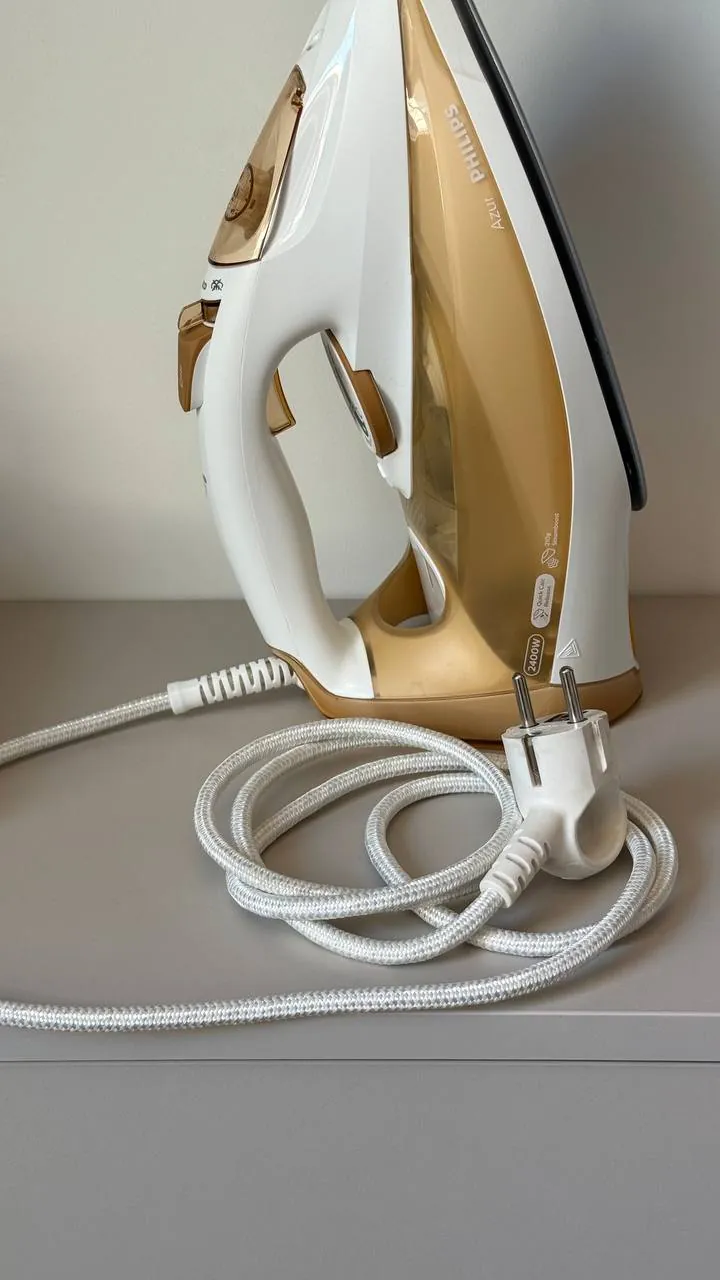 Паровой утюг Philips Azur GC4552/00 9