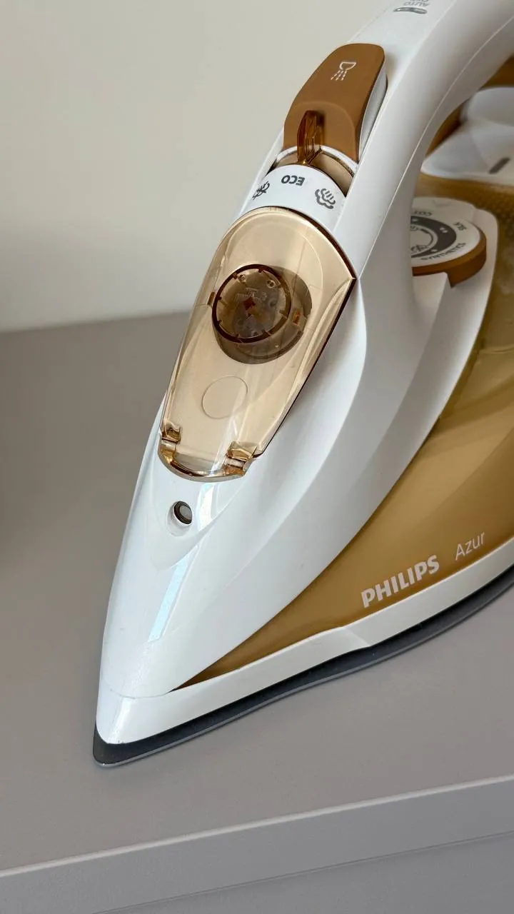 Паровой утюг Philips Azur GC4552/00 4