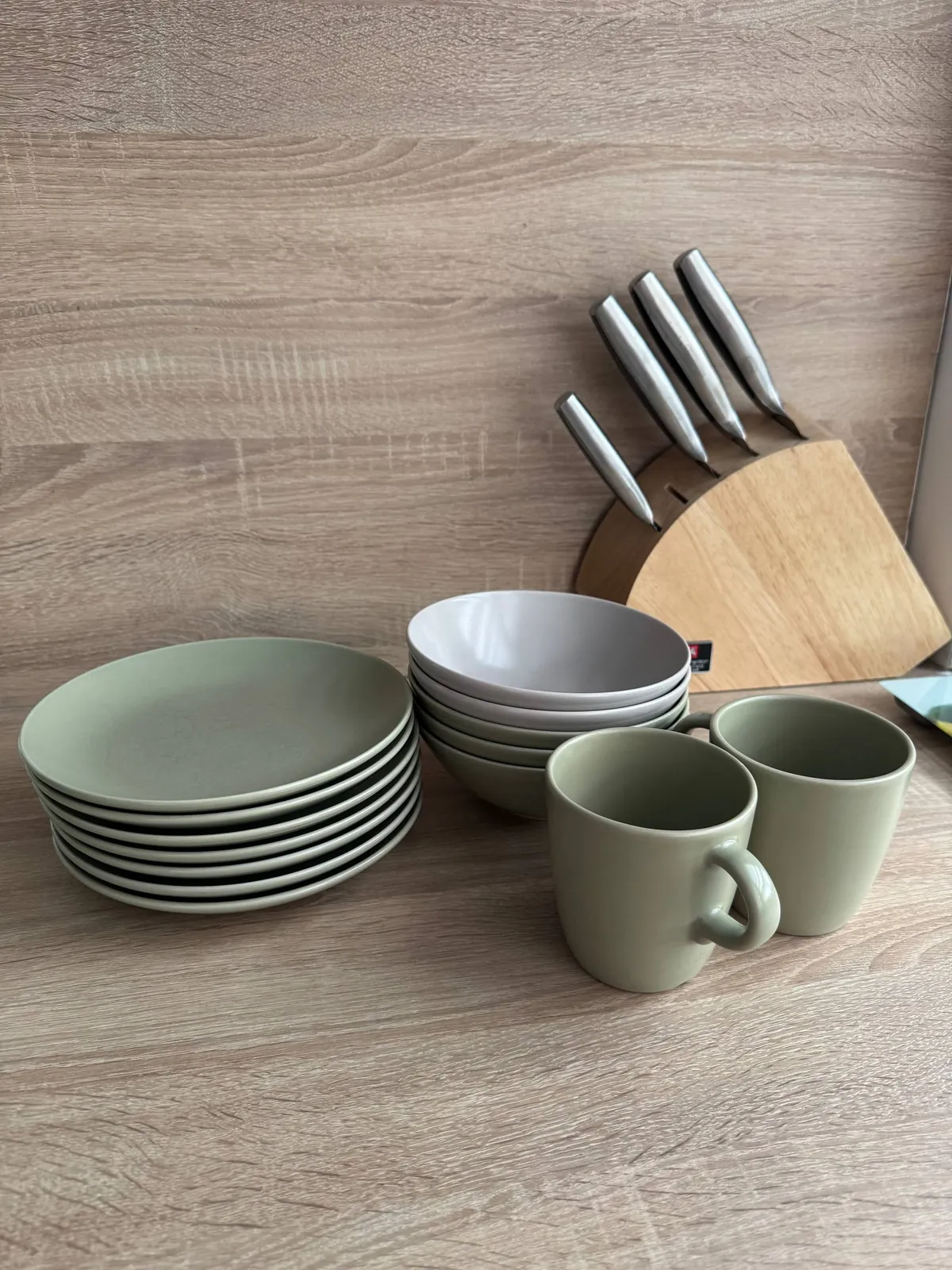 Набор посуды IKEA: тарелки, пиалы, кружки 1