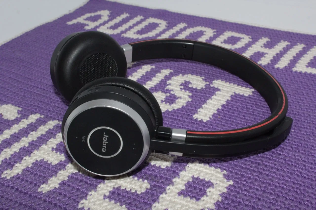 Bluetooth наушники лот: Audio-Technica, Jabra, JBL, Beats Solo 3 2