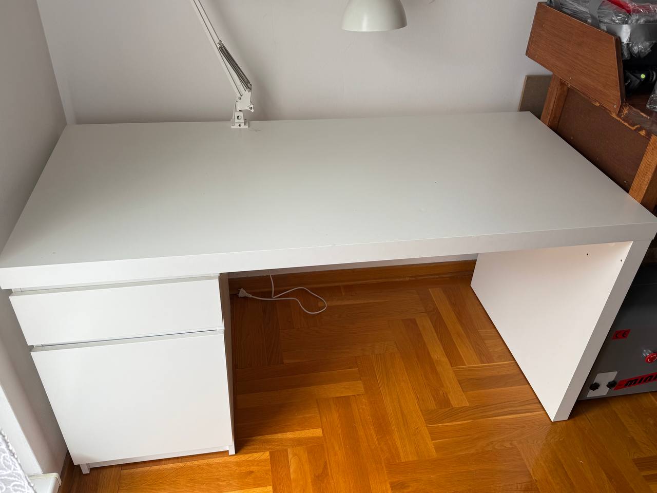 Стол из Икеи 1