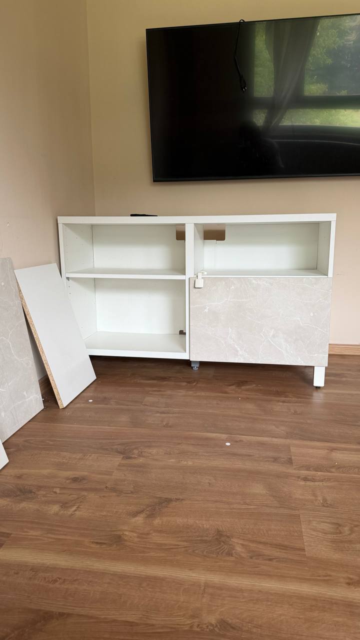 Полка под телевизор 2