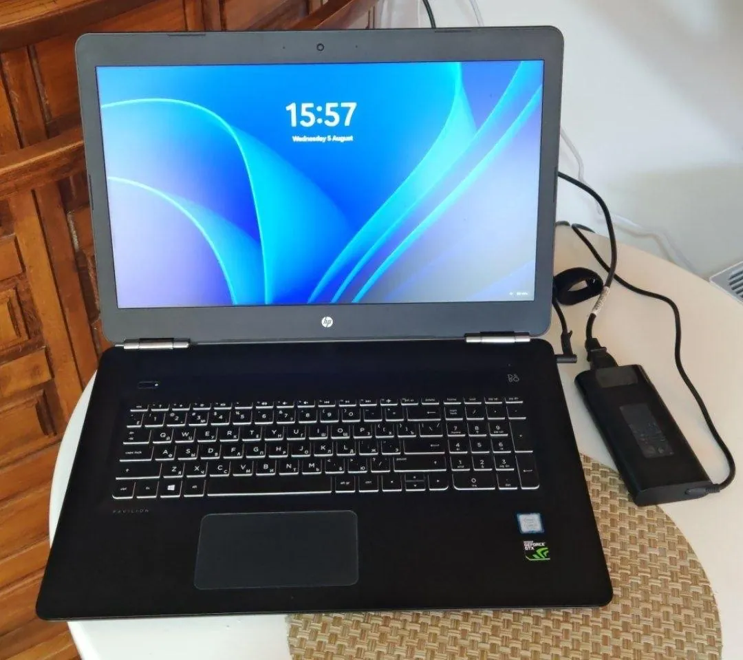 Ноутбук HP Pavilion 17 i7-7700HQ GTX1050Ti 1