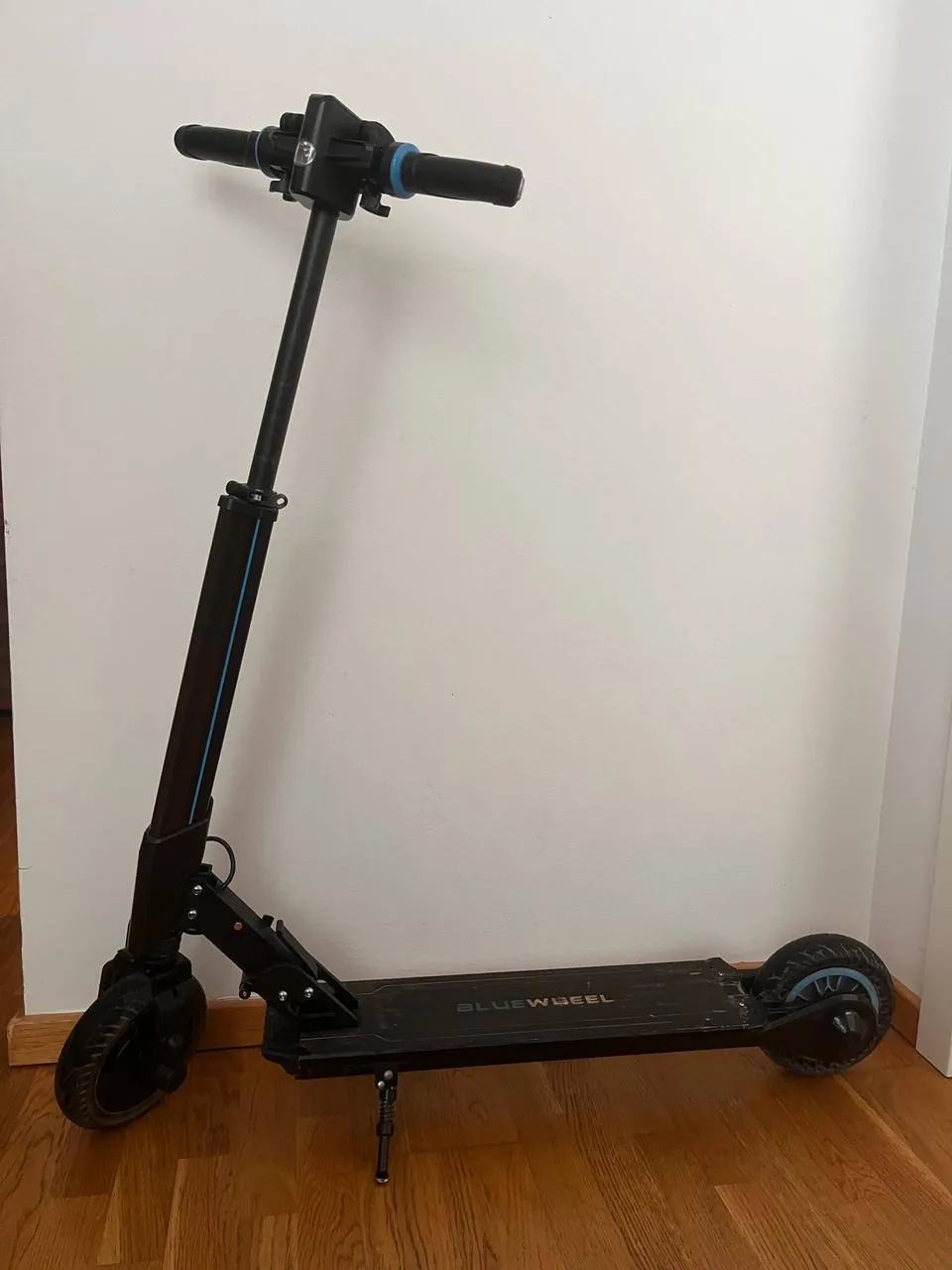 Электросамокат Bluewheel ix350 складной подсветка 3