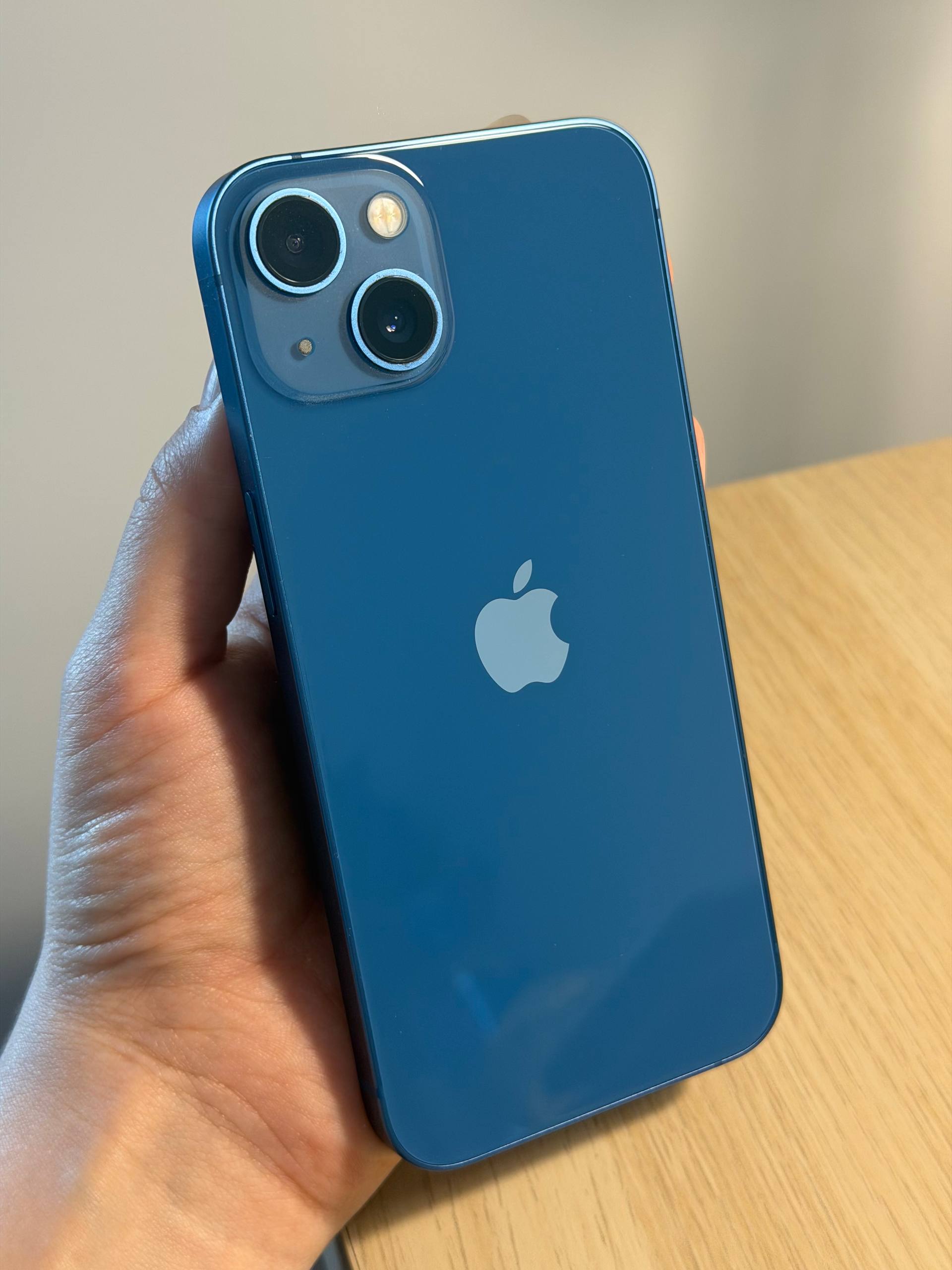 iPhone 13 256GB 1