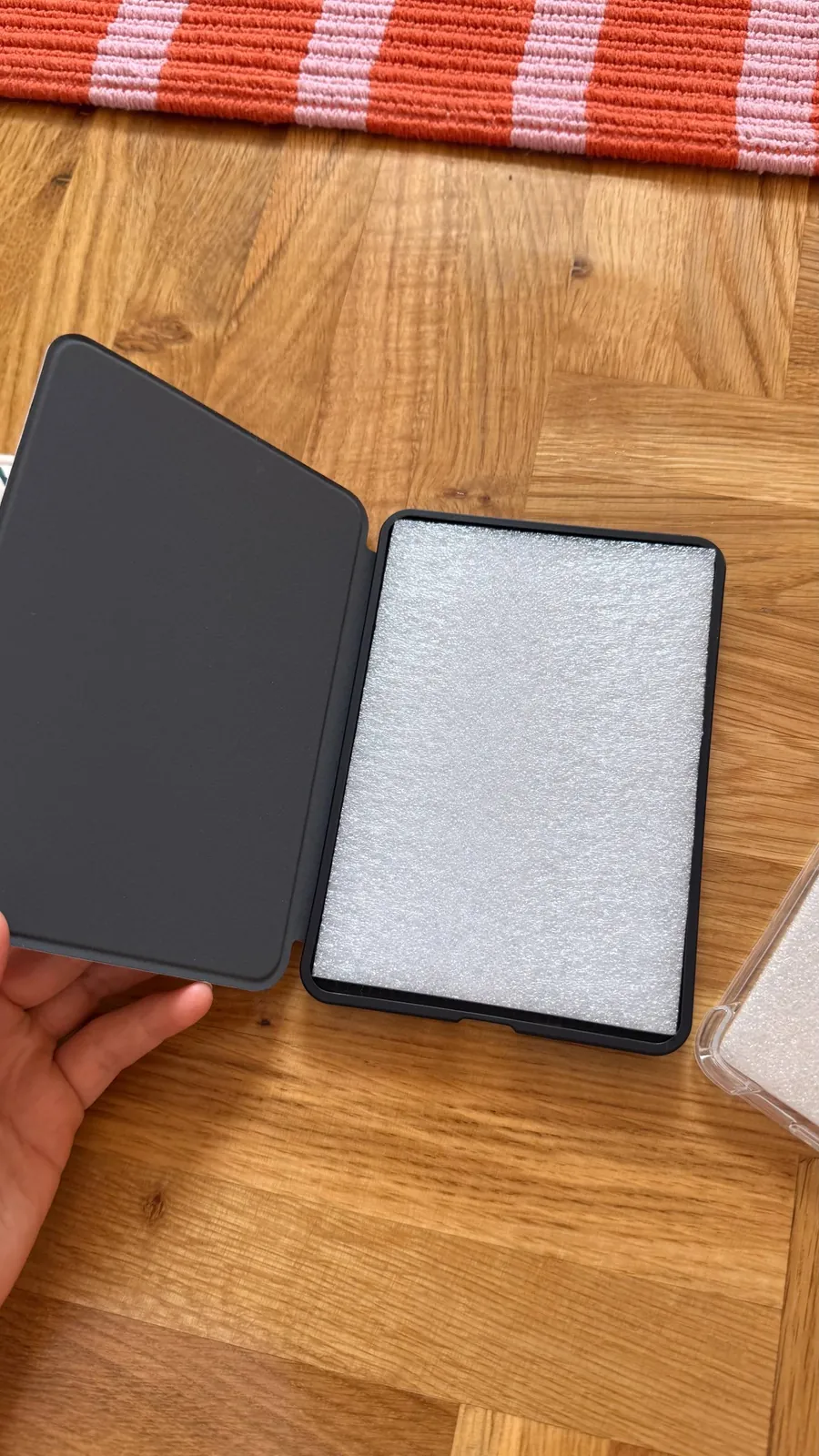 Аксессуары для Kindle 11 бамперы сумочка 3