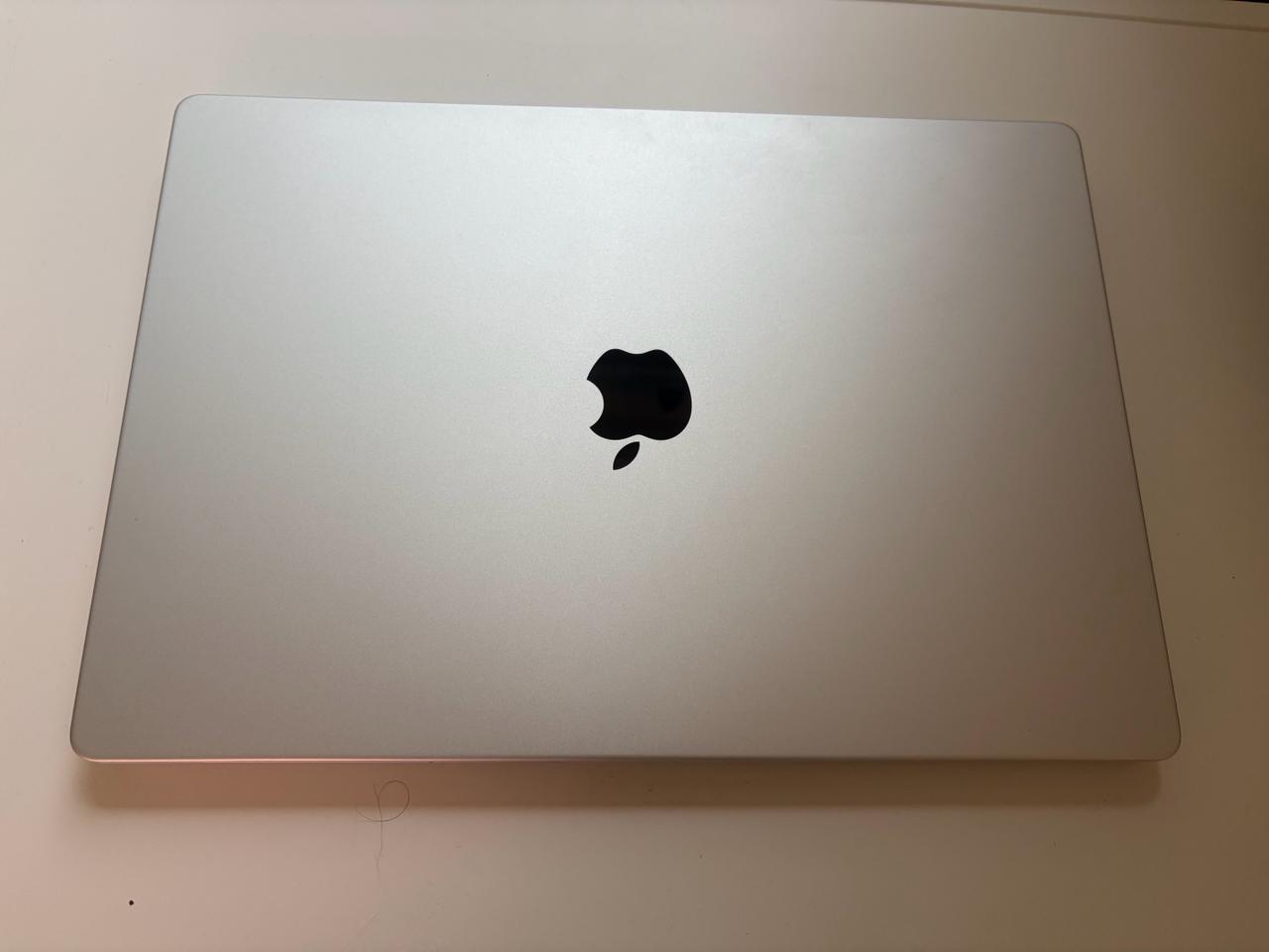 MacBook Pro 16 M2 Max 32Gb 1Tb 3