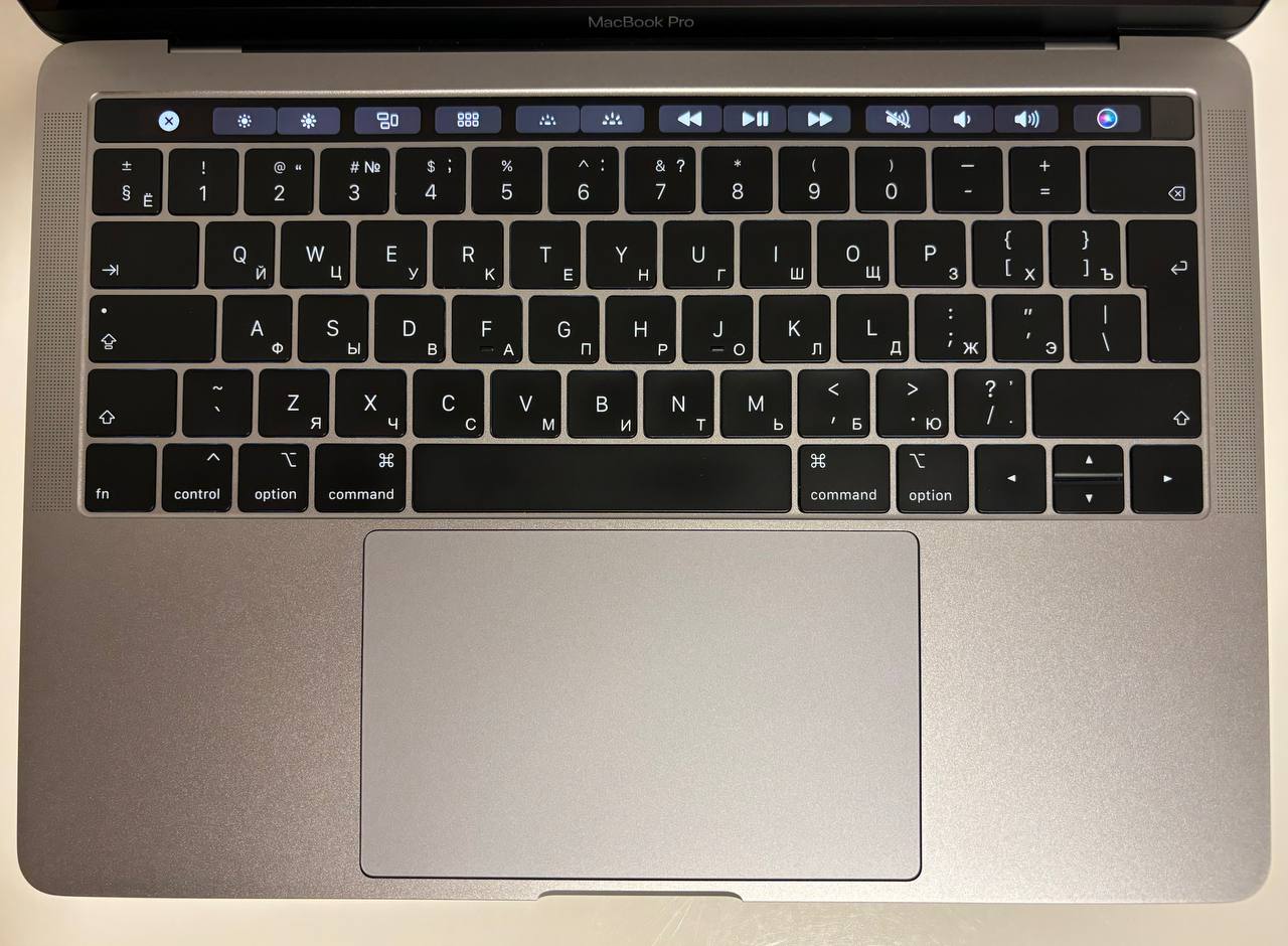 Apple MacBook Pro 13-inch (2019) 128GB 2