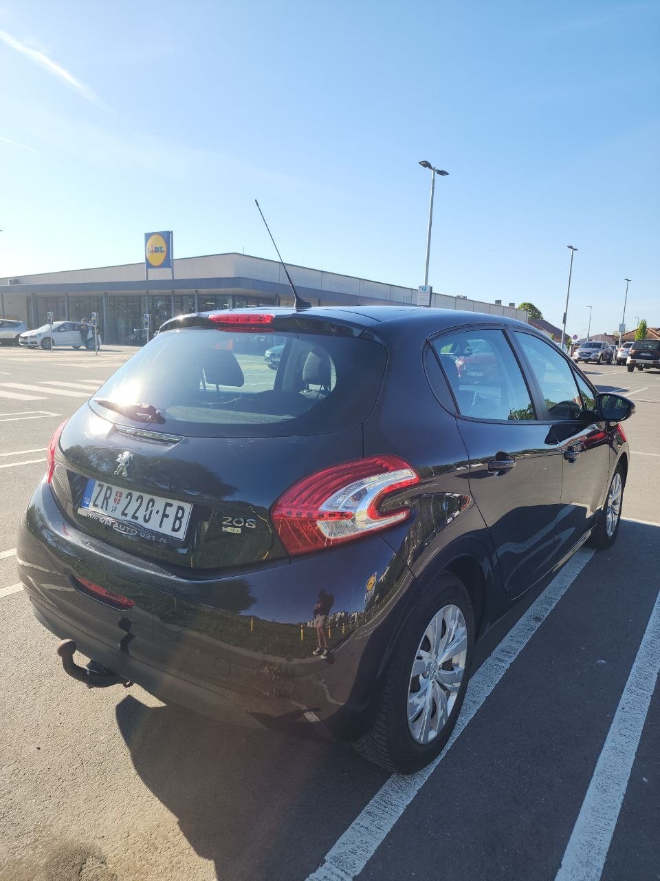 Peugeot 208 2012 4