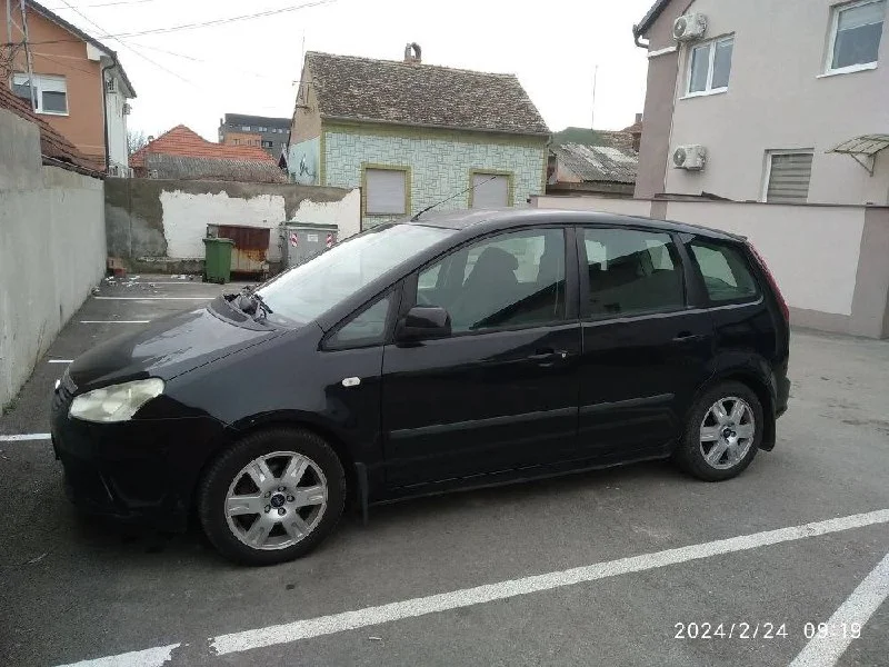 Ford Focus C-Max 2010 1