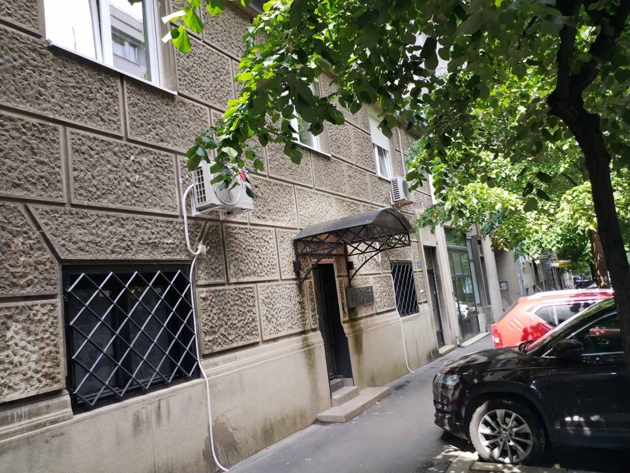 Аренда коммерческого помещения на Врачаре 3