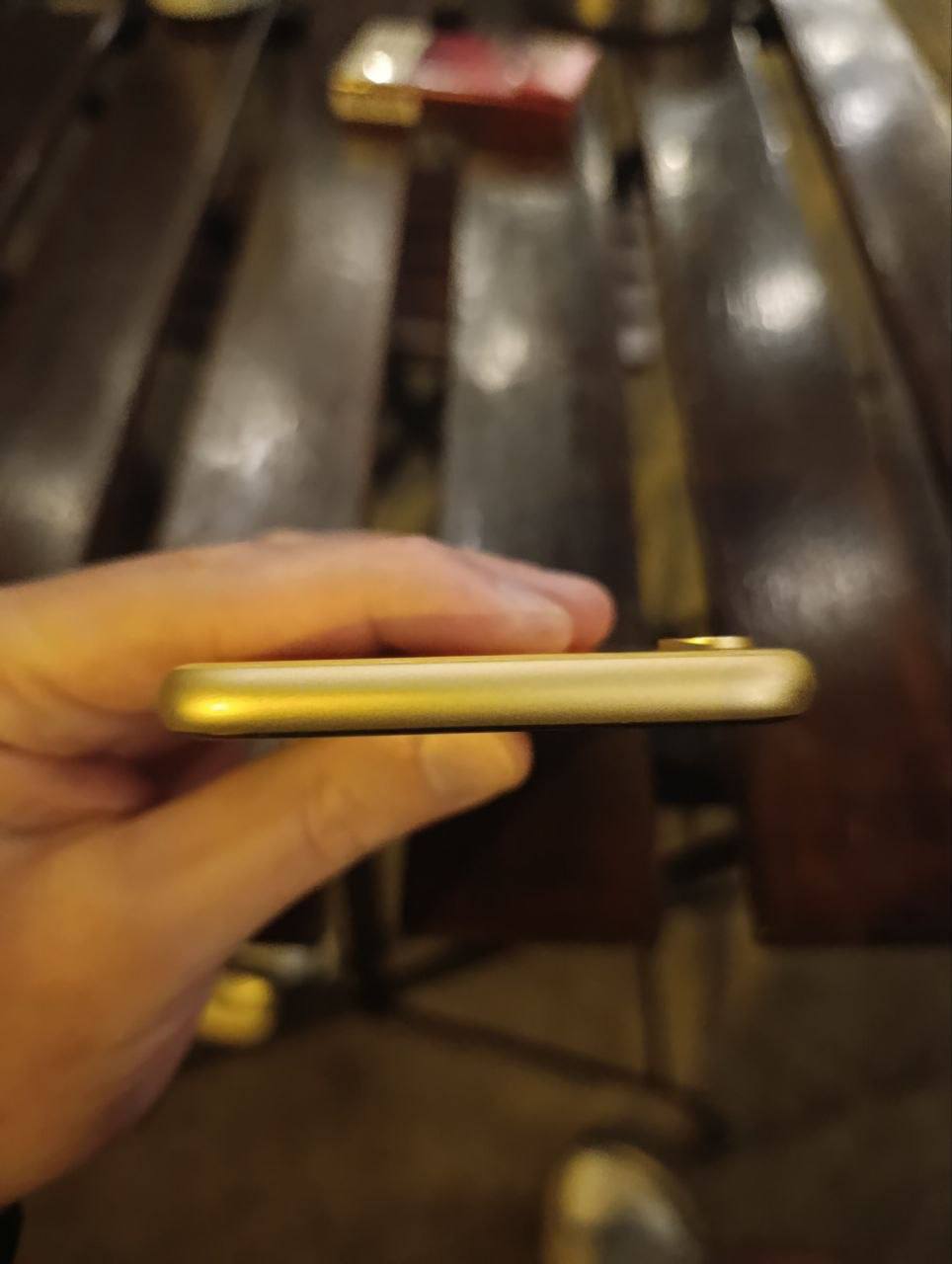iPhone XR 5