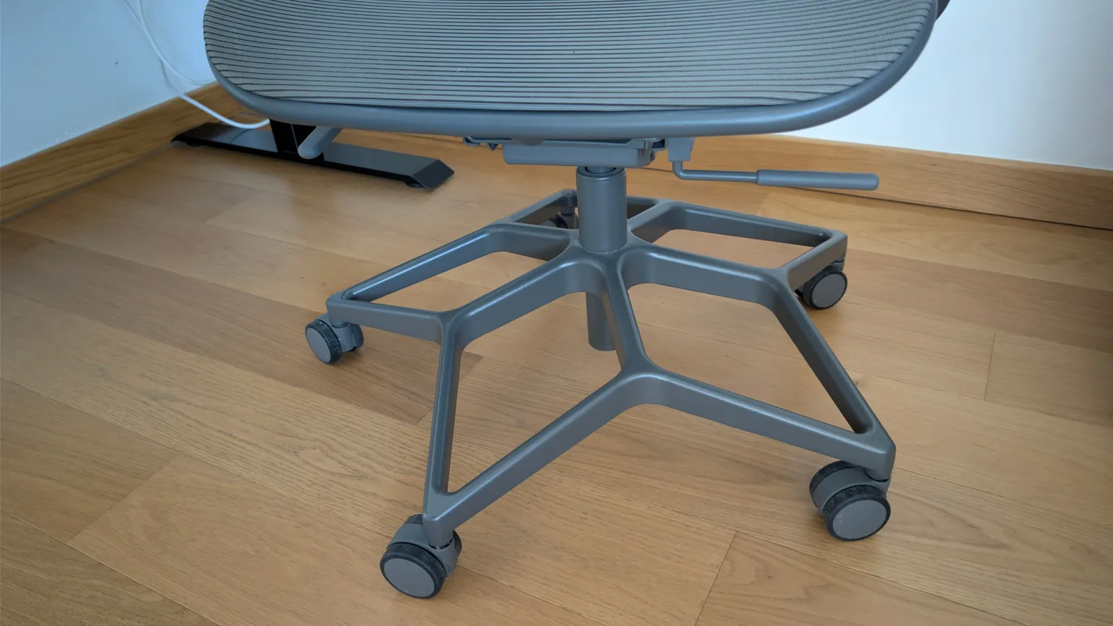 Кресло компьютерное IKEA STYRSPEL эргономичное 3