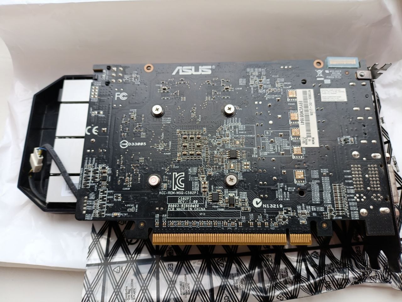 Видеокарта Asus Radeon R7 260x и монитор Viewsonic 4