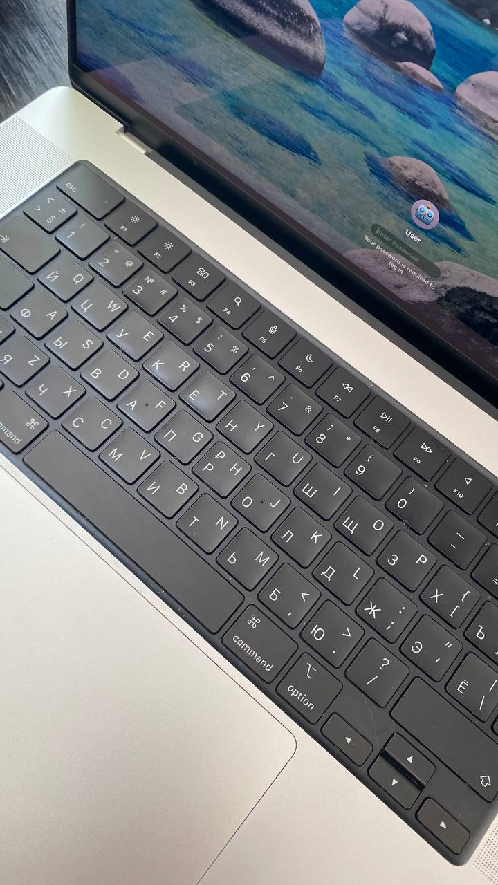 MacBook Pro 16 M2 Max 32GB 1TB 2023 2
