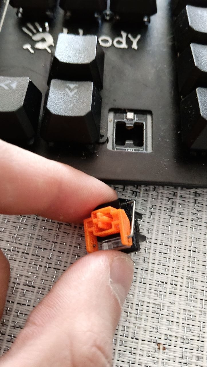 Игровая клавиатура A4Tech Bloody B975 3