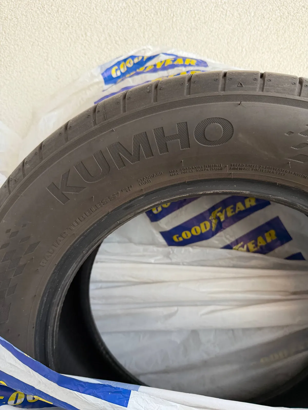 Летняя резина Kumho Ecsta PS71 205/60 R16 4