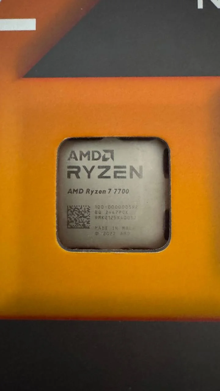 Процессор AMD Ryzen 7 7700 1
