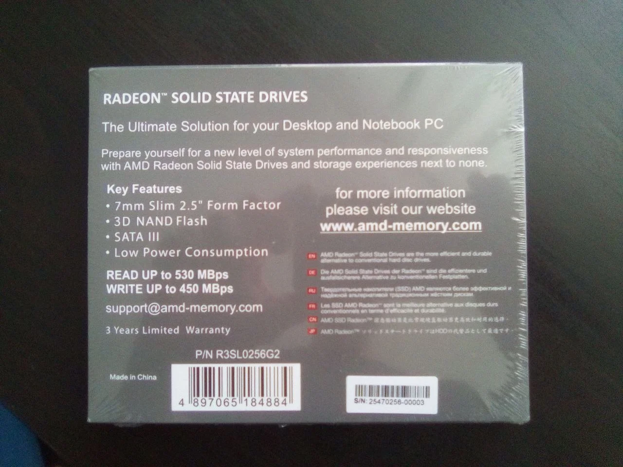 SSD AMD Radeon R3 256GB SATA новый 1