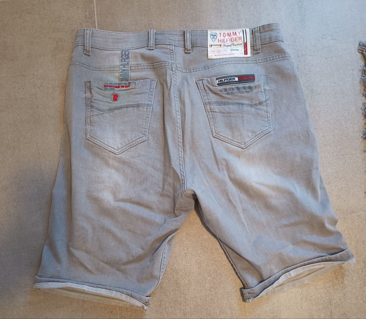 Шорты Tommy Hilfiger 40 4