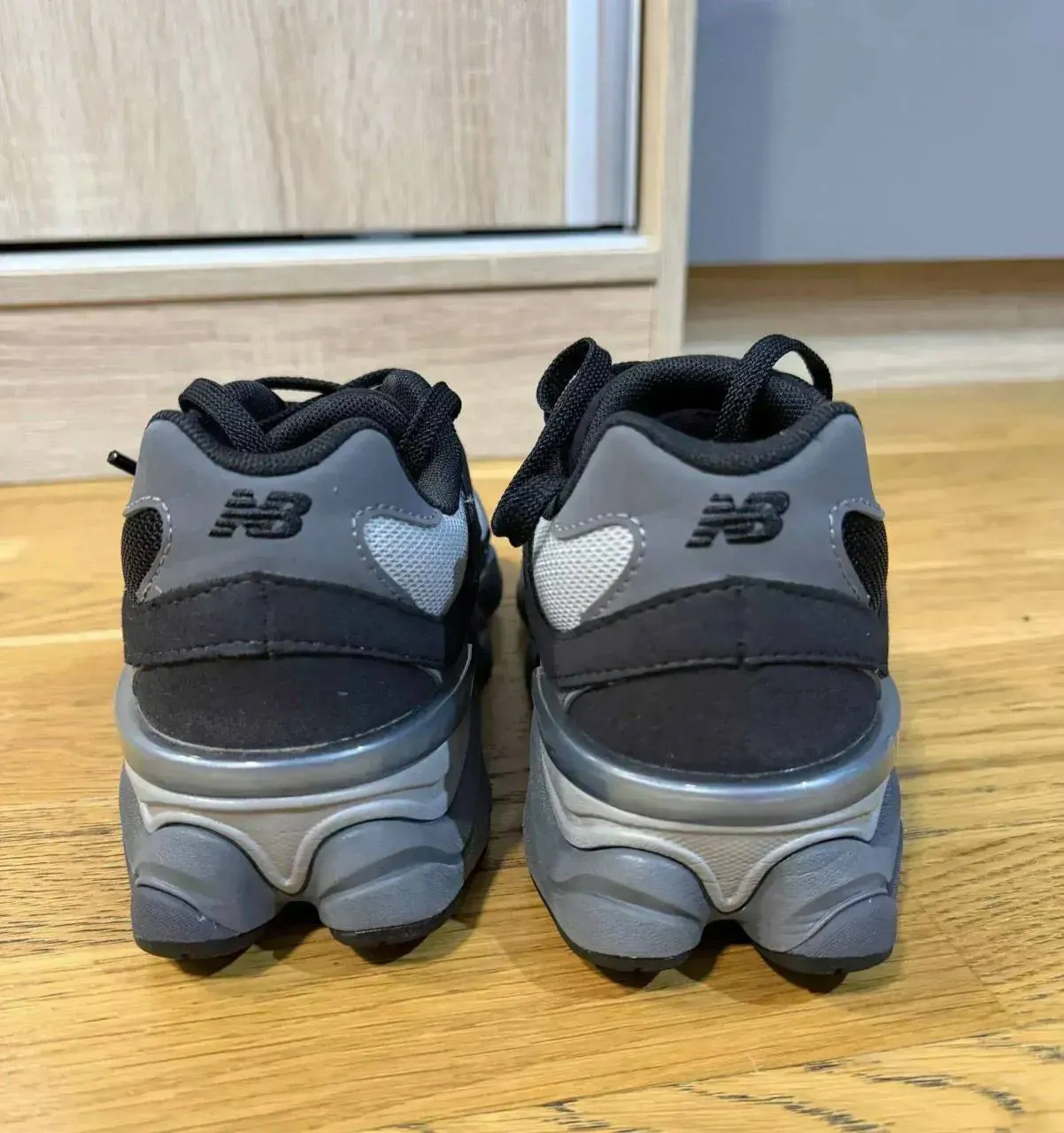 Кроссовки New Balance 9060 EU 39 новые Нови-Сад 10