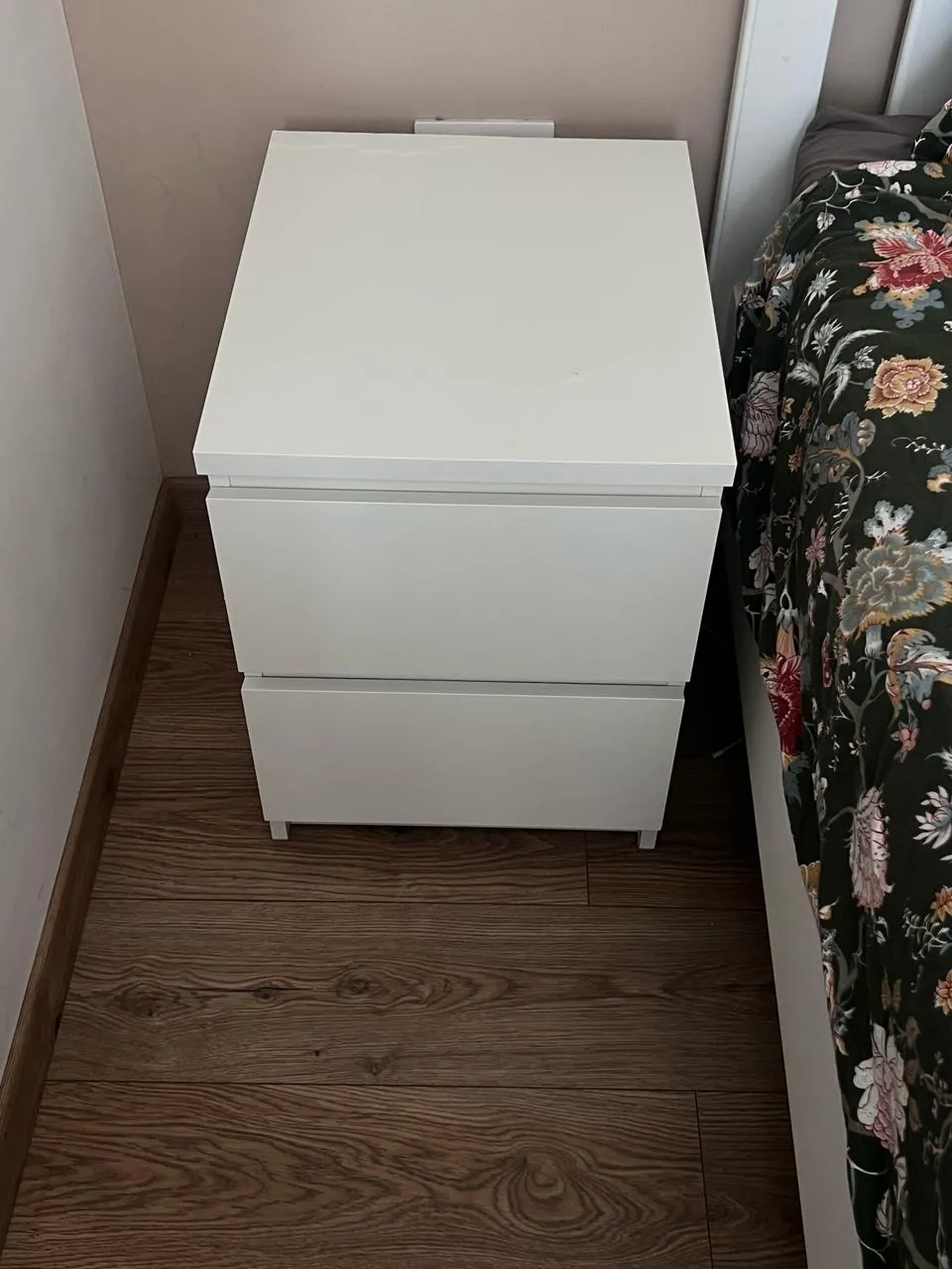 Прикроватная тумба IKEA белая 2 ящика Новый Белград 1