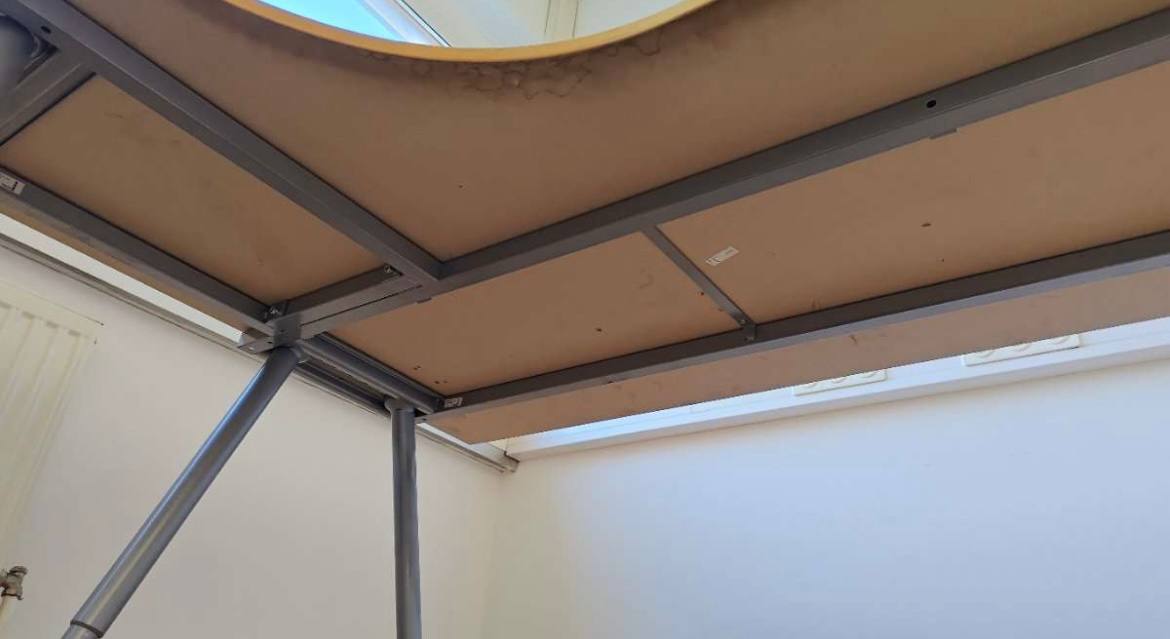 Угловой стол IKEA Galant 4