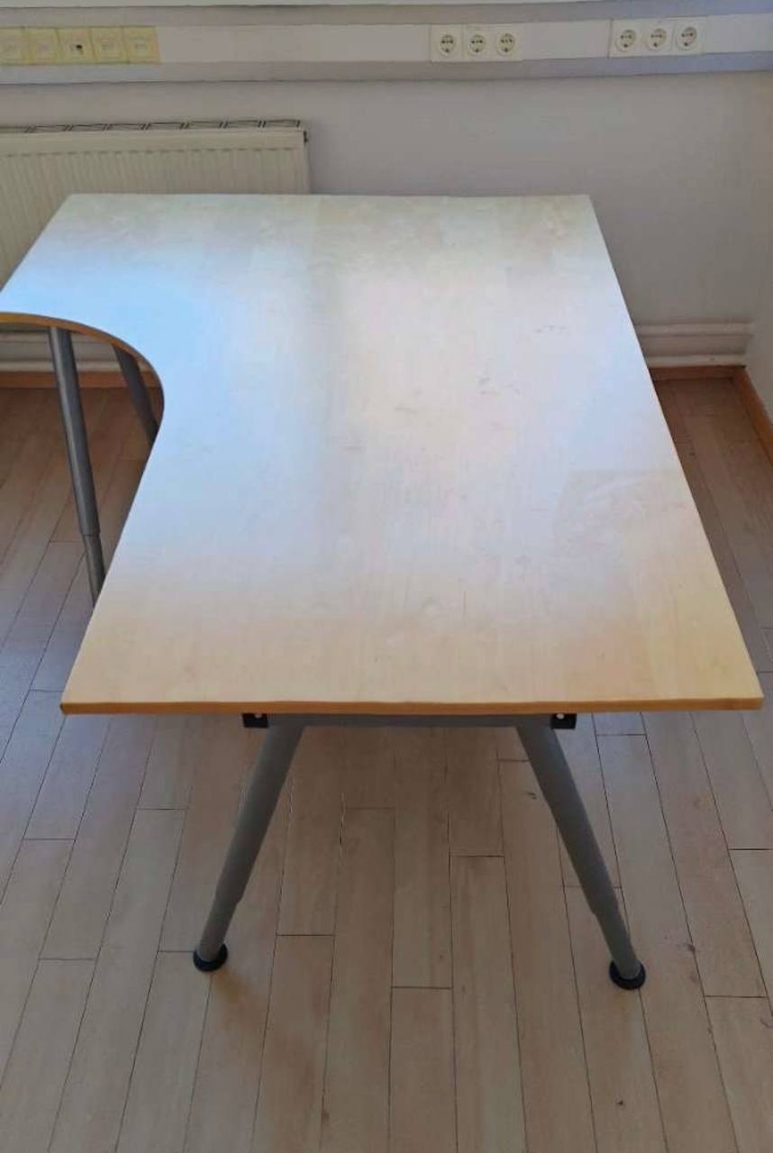 Угловой стол IKEA Galant 2