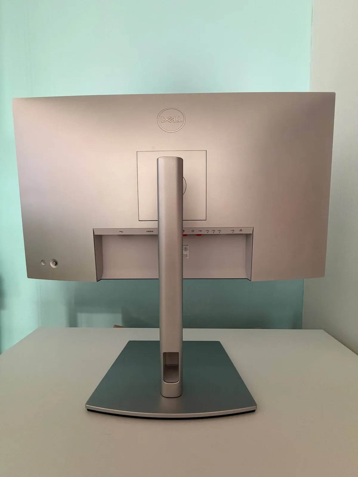 Монитор Dell UltraSharp U2723QE 27 дюймов 4K 1