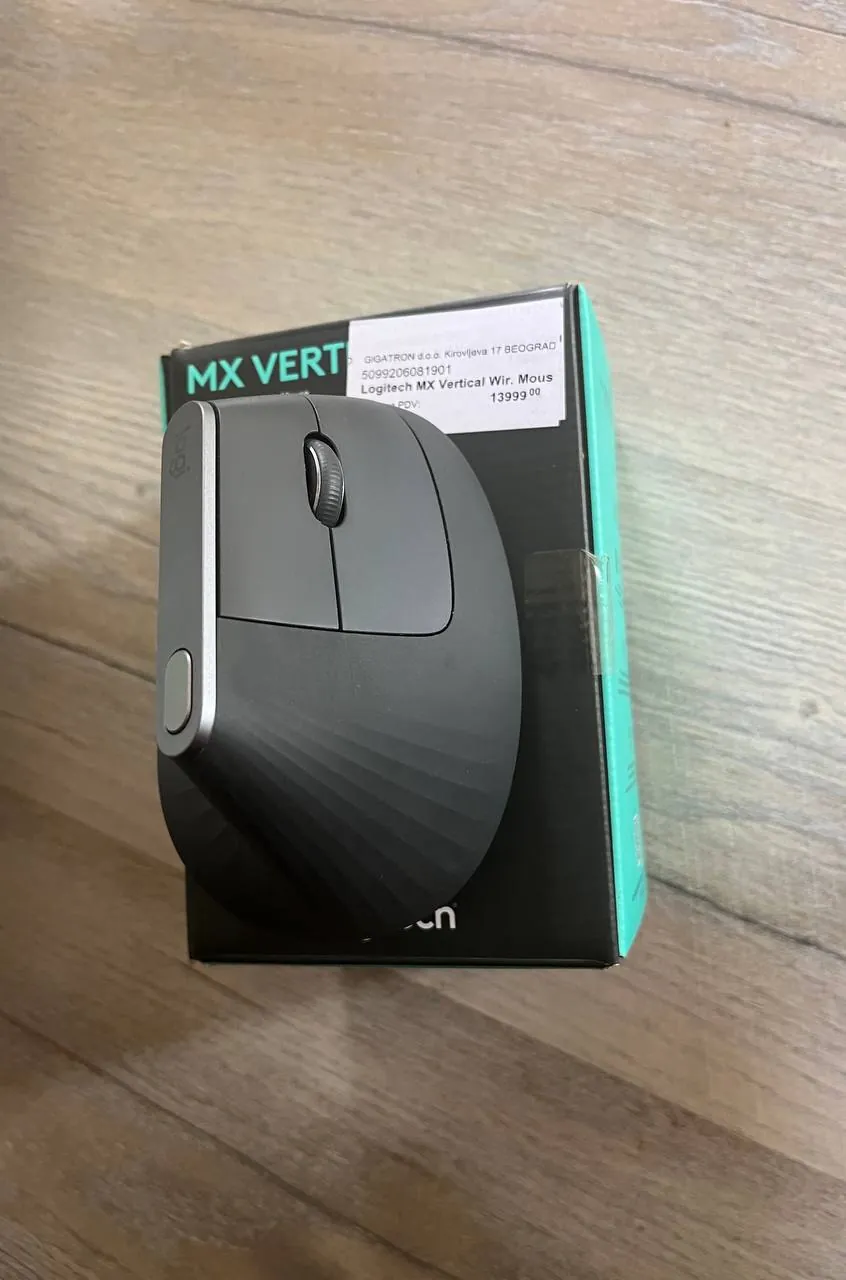 Вертикальная мышь Logitech MX Vertical новая 1