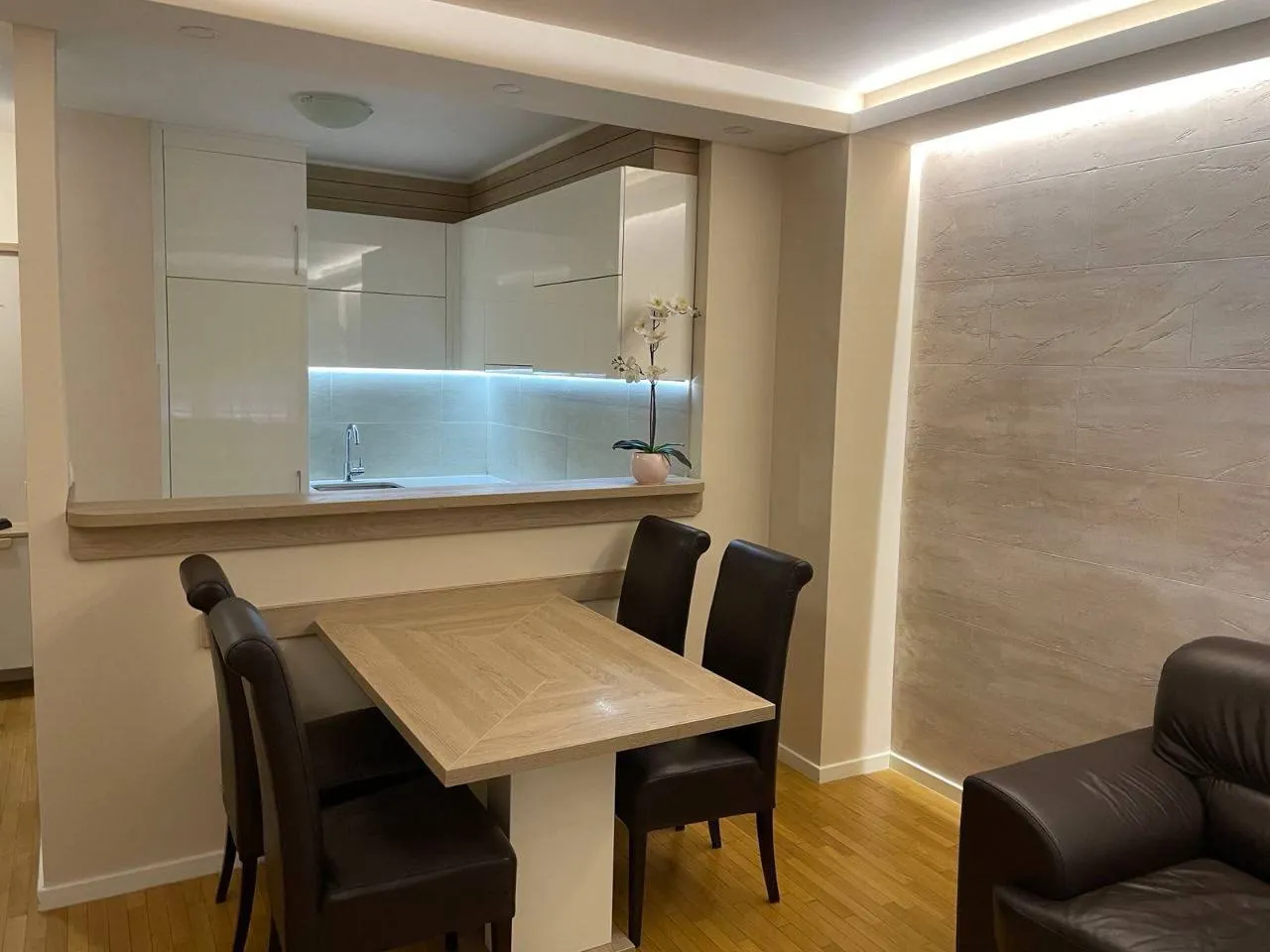 Квартира 3к 65м² Земун аренда 900 EUR 8