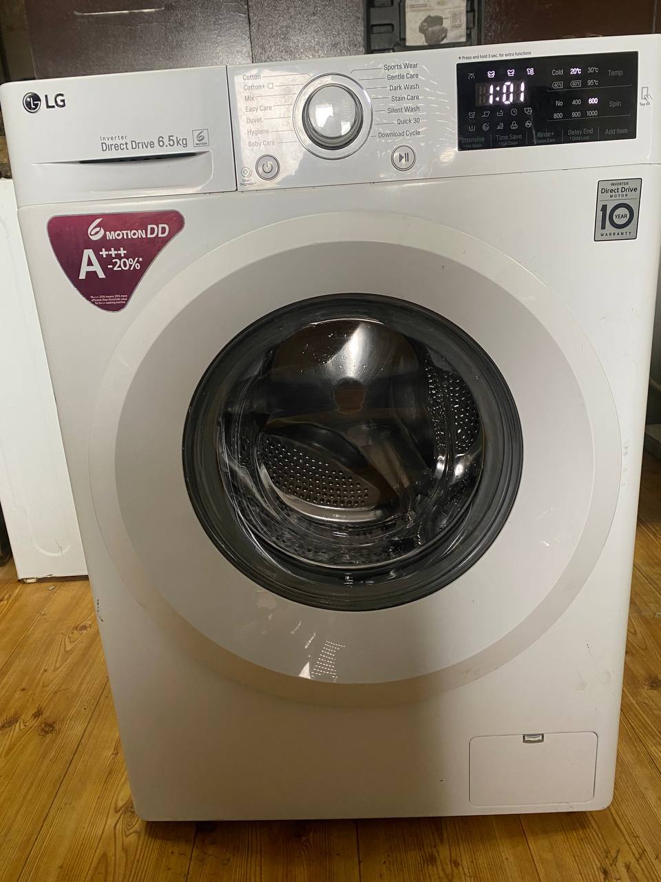 Стиральная машина LG F0J5WN3W 1