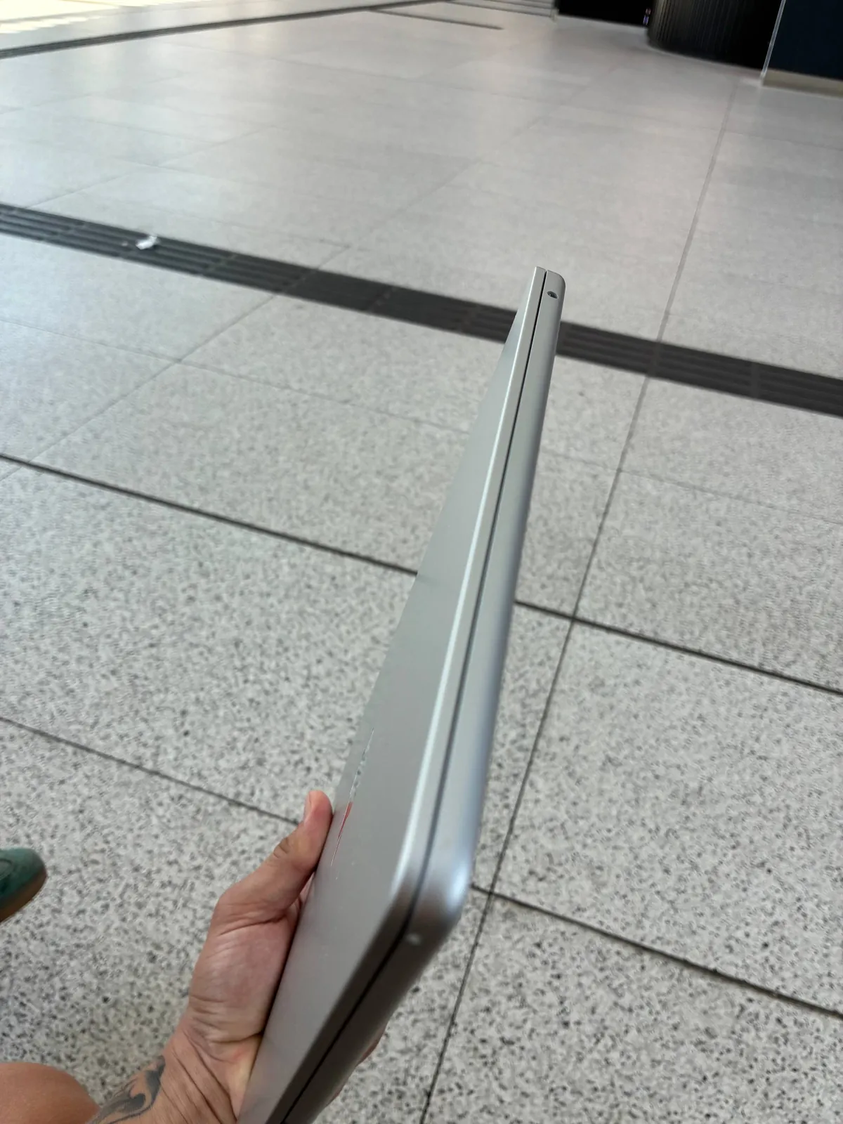 MacBook Air M2 8 ГБ серебристый 3