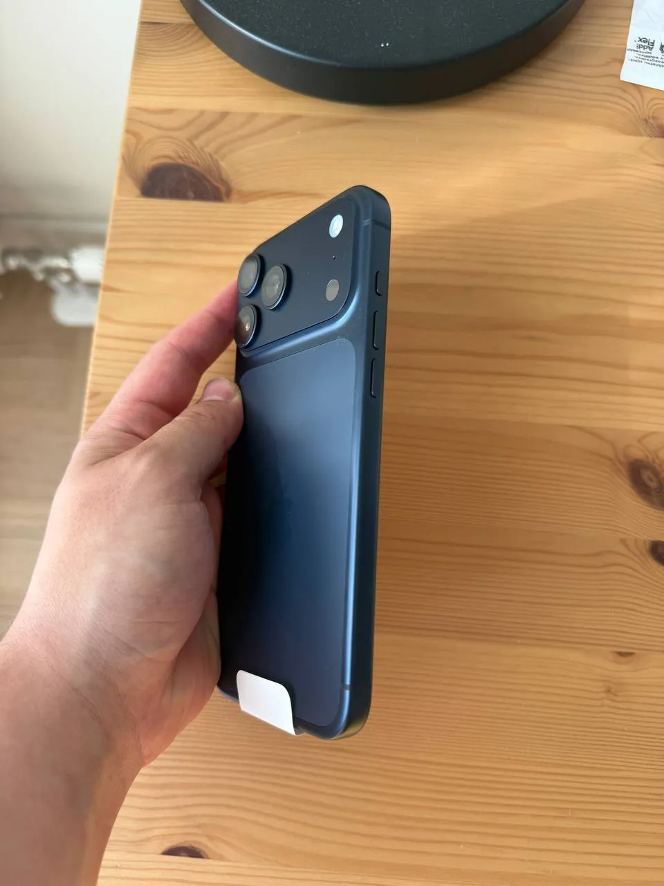 IPhone 17 Pro Max 256 ГБ eSIM синий 4