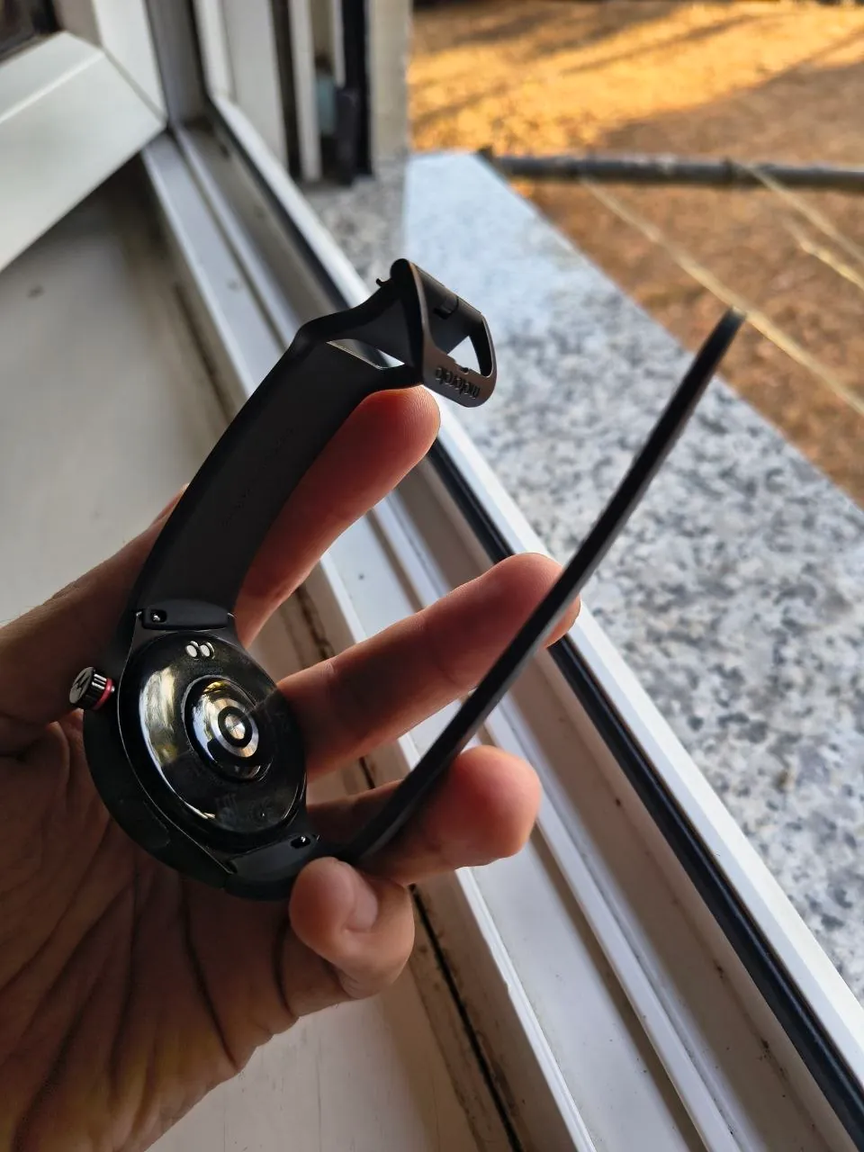 Умные часы Motorola Watch новые 3