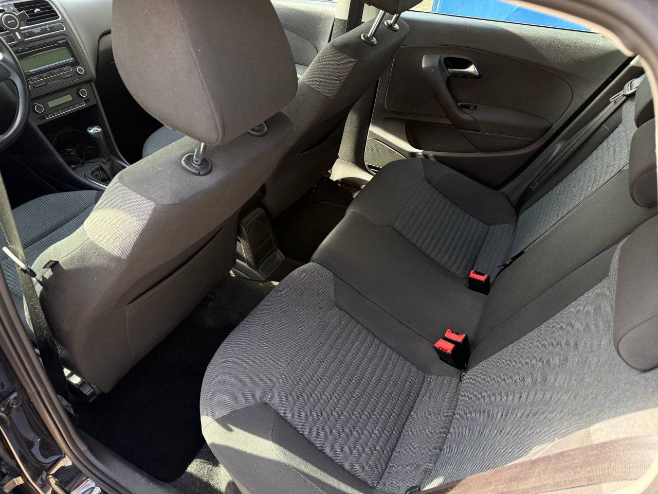 Volkswagen Polo 1.6 TDI 2010 10